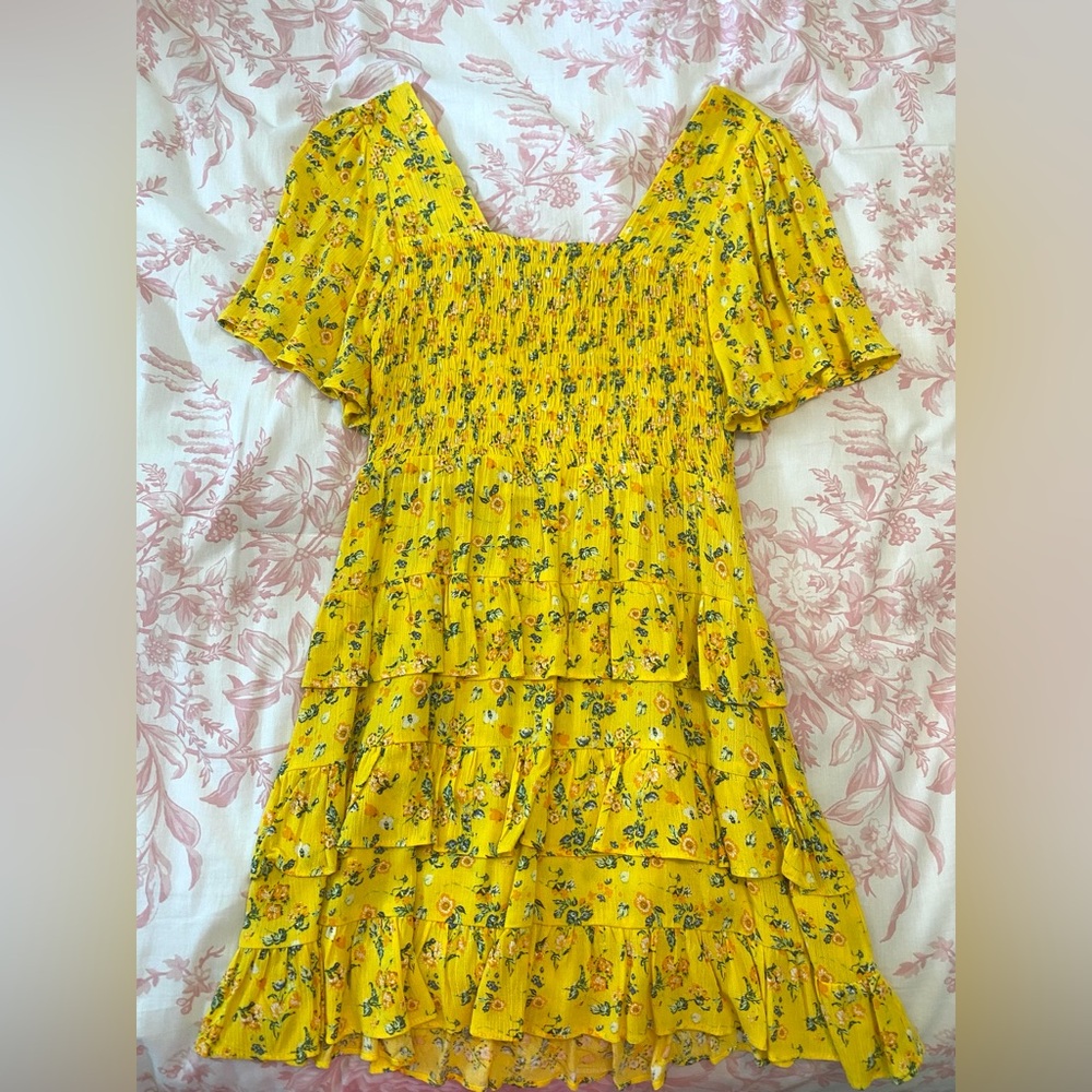 Chelsea & Violet Yellow tiered floral mini dress